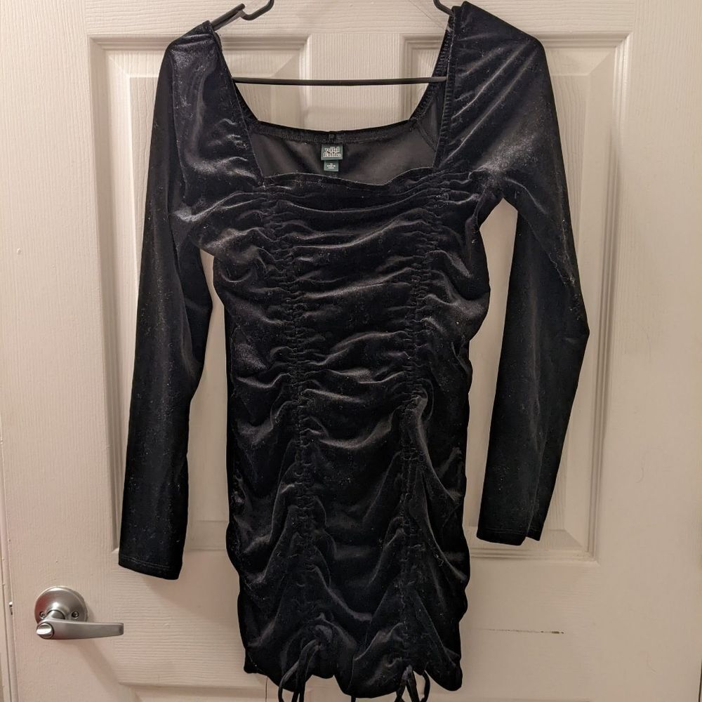 Wild Fable Velvet Long Sleeve Ruched Mini - black